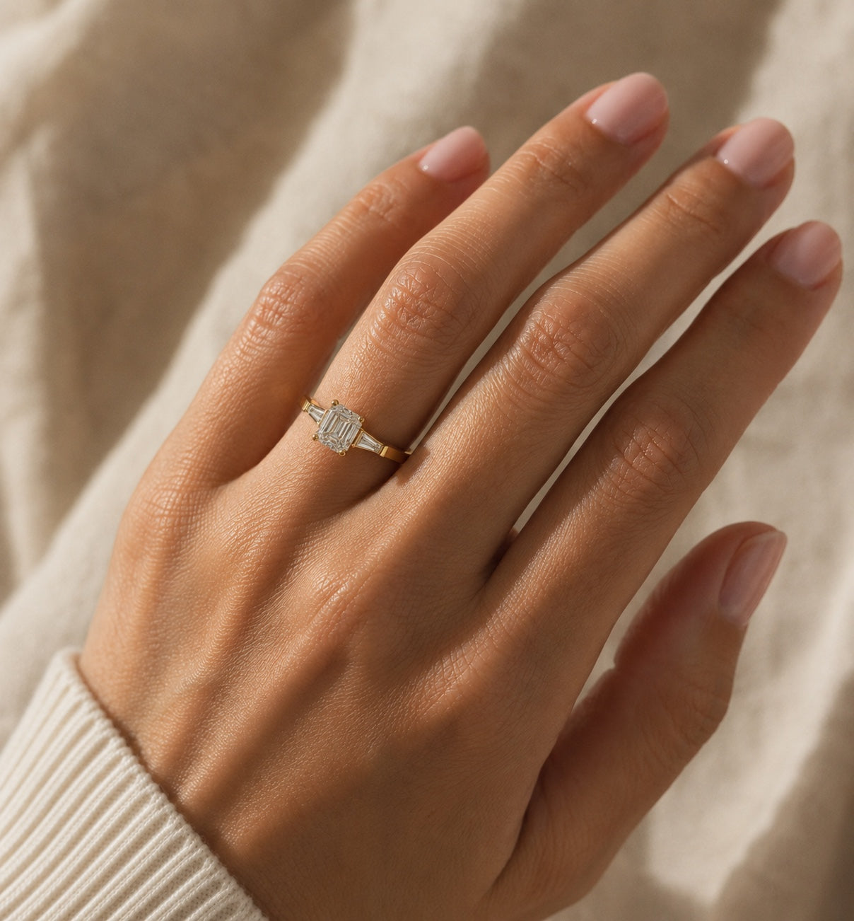 Diane - Bague de fiançailles solitaire taille asscher accompagné