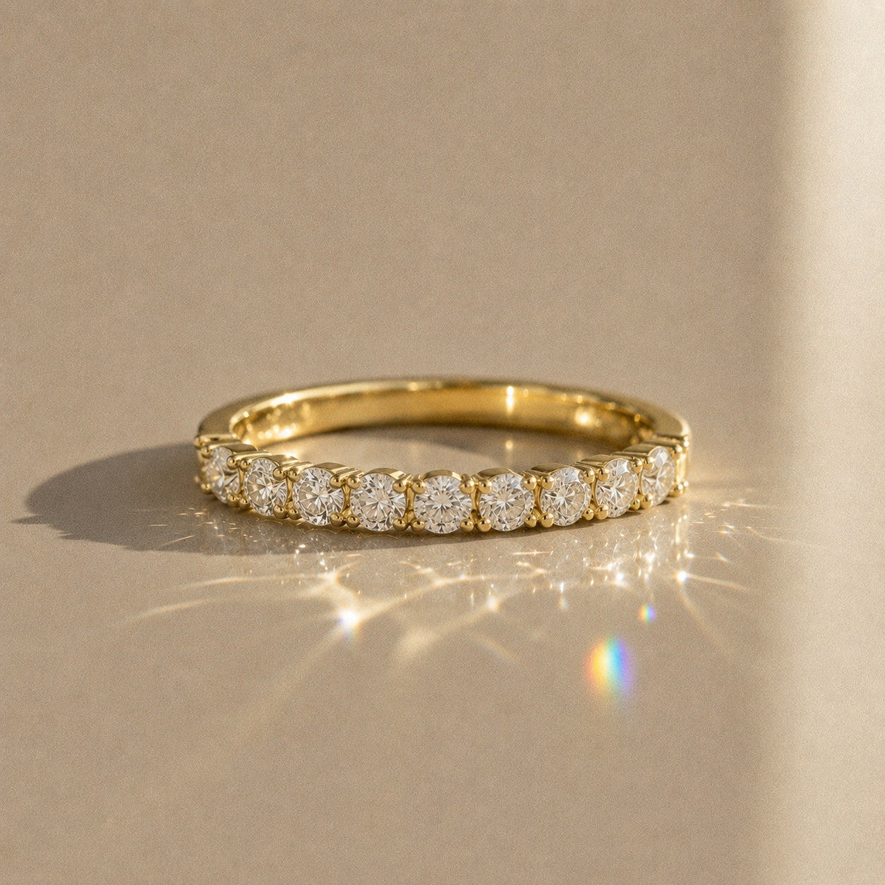 Damenring Hvar aus 750er Gold – Runder Brillant Naturdiamant