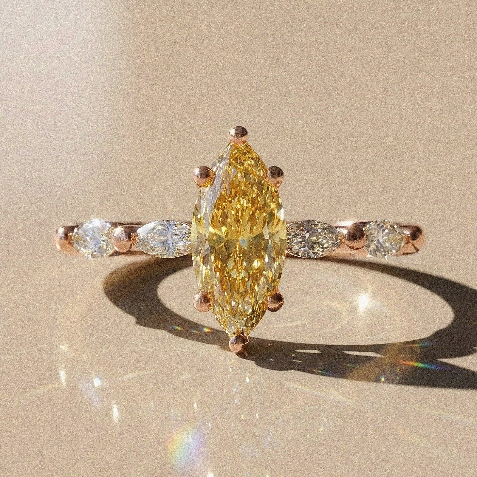 Ambre - bague de fiançailles marquise