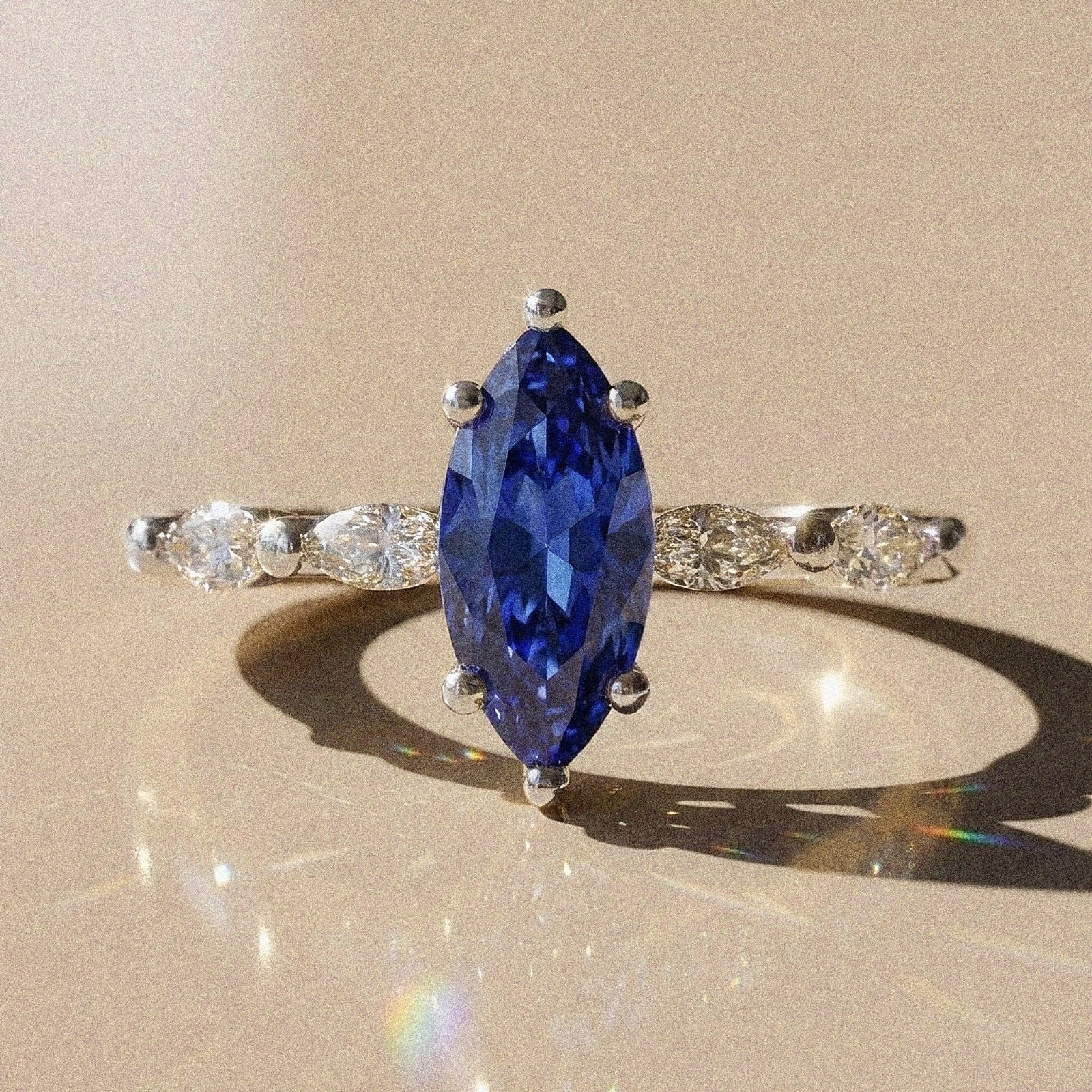 Ambre - bague de fiançailles marquise