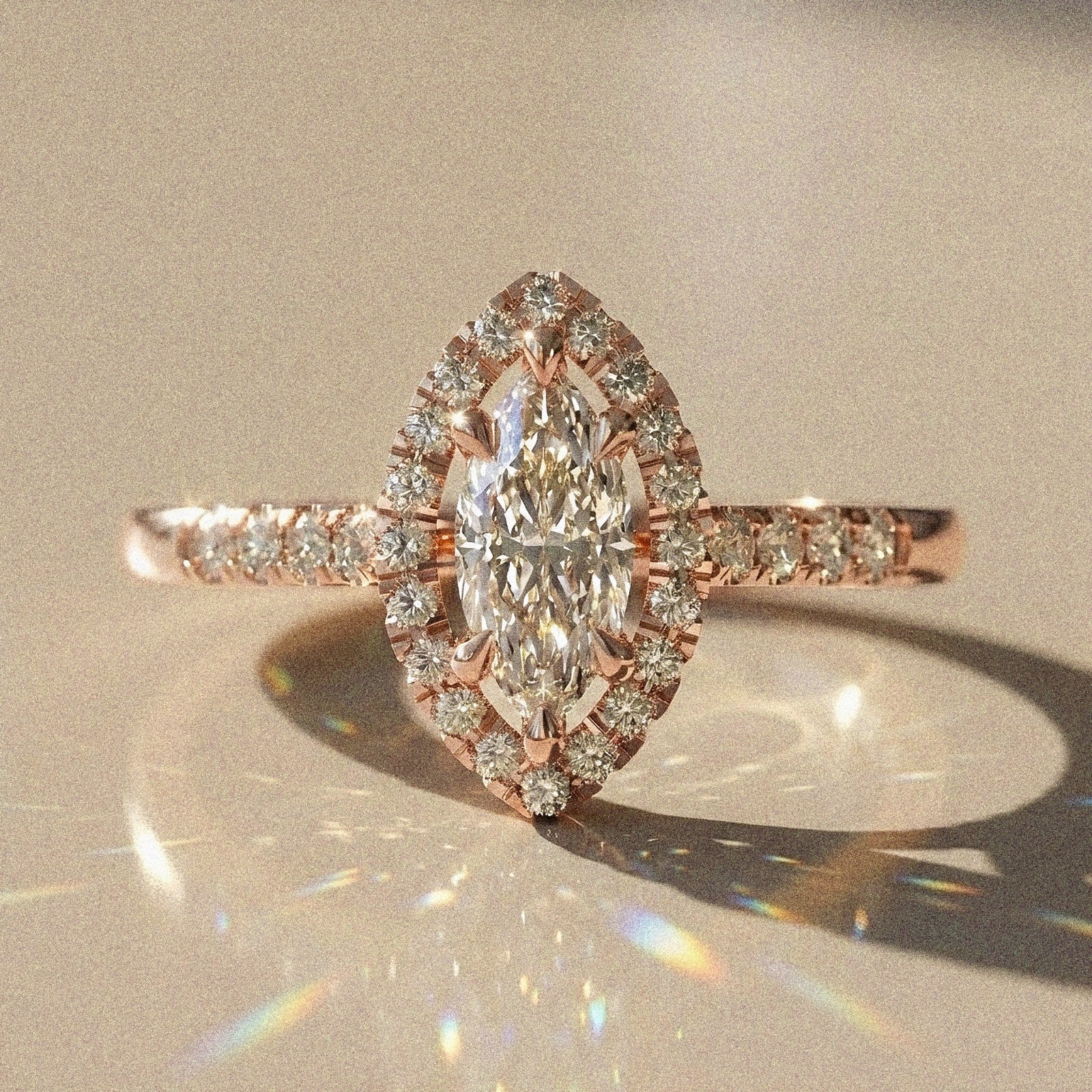 Tiarella - Bague de fiançailles diamant marquise