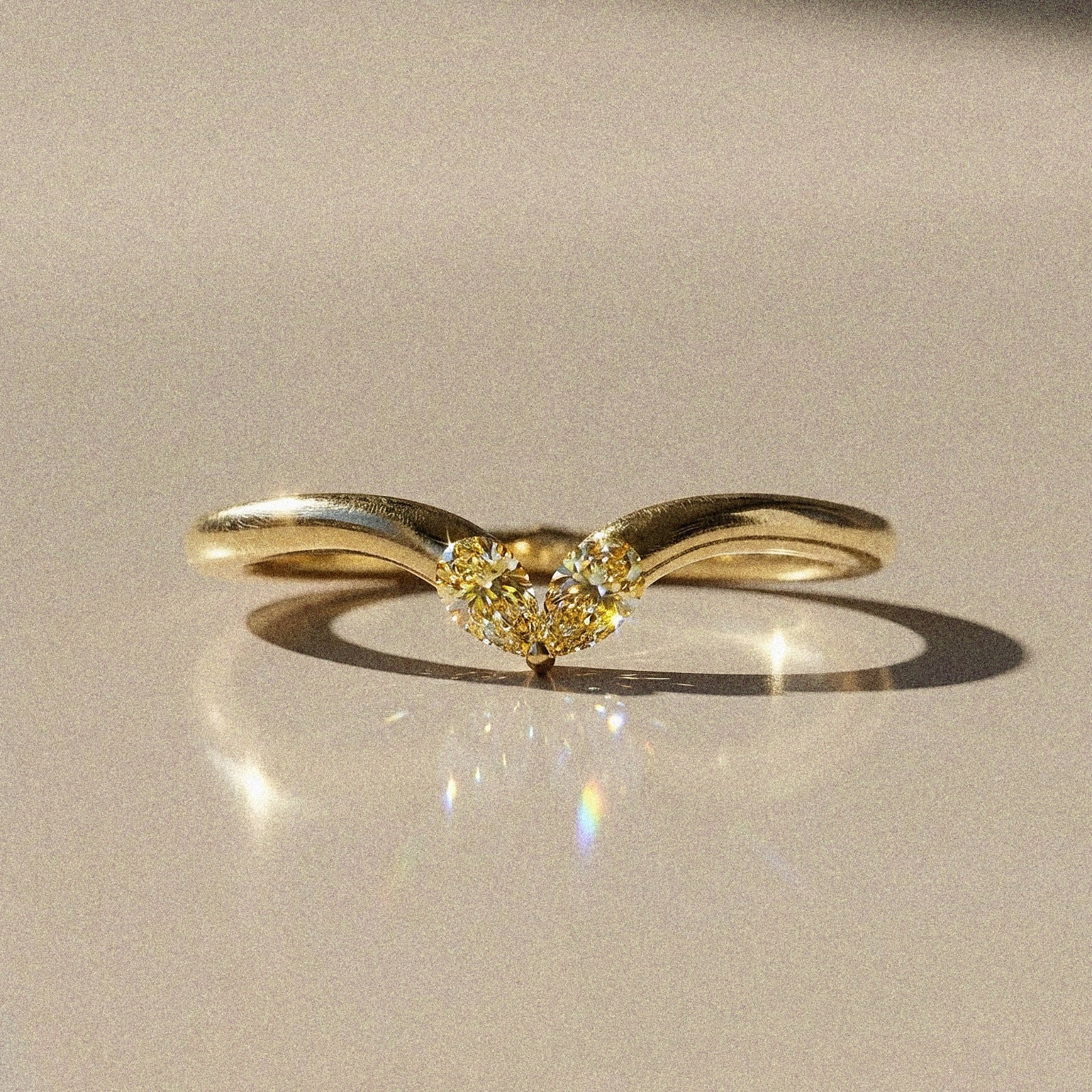 Daphné - Bague de fiançailles deux pierres forme poire