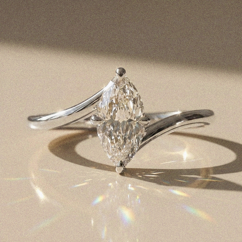 Amelys -Bague de fiançailles solitaire forme navette