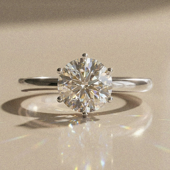 Solitaire Esma – taille brillant laboratoire 1,5 carat
