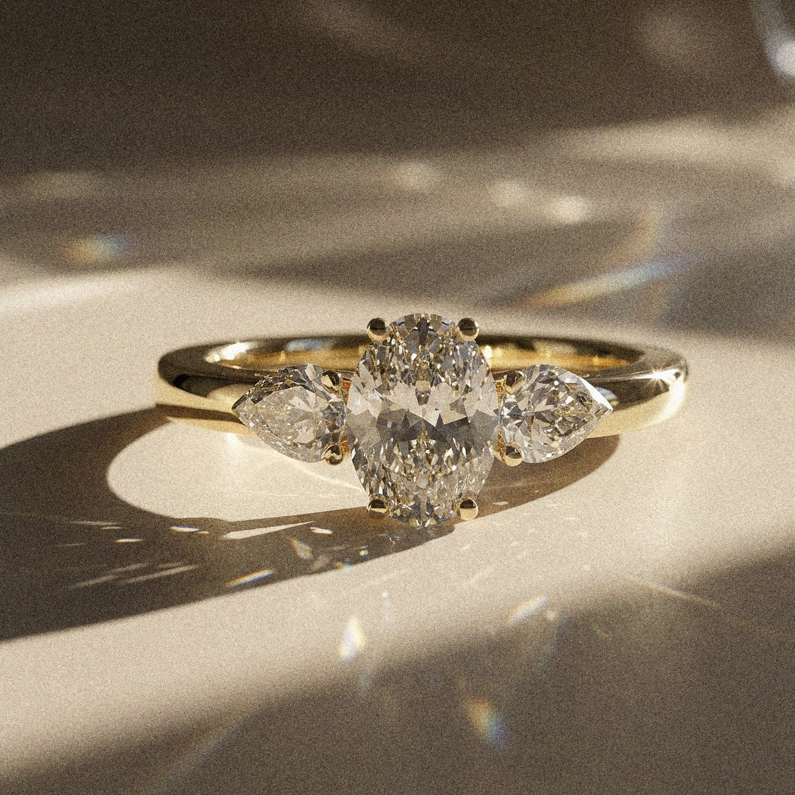 Héra - Bague de fiançailles solitaire accompagné