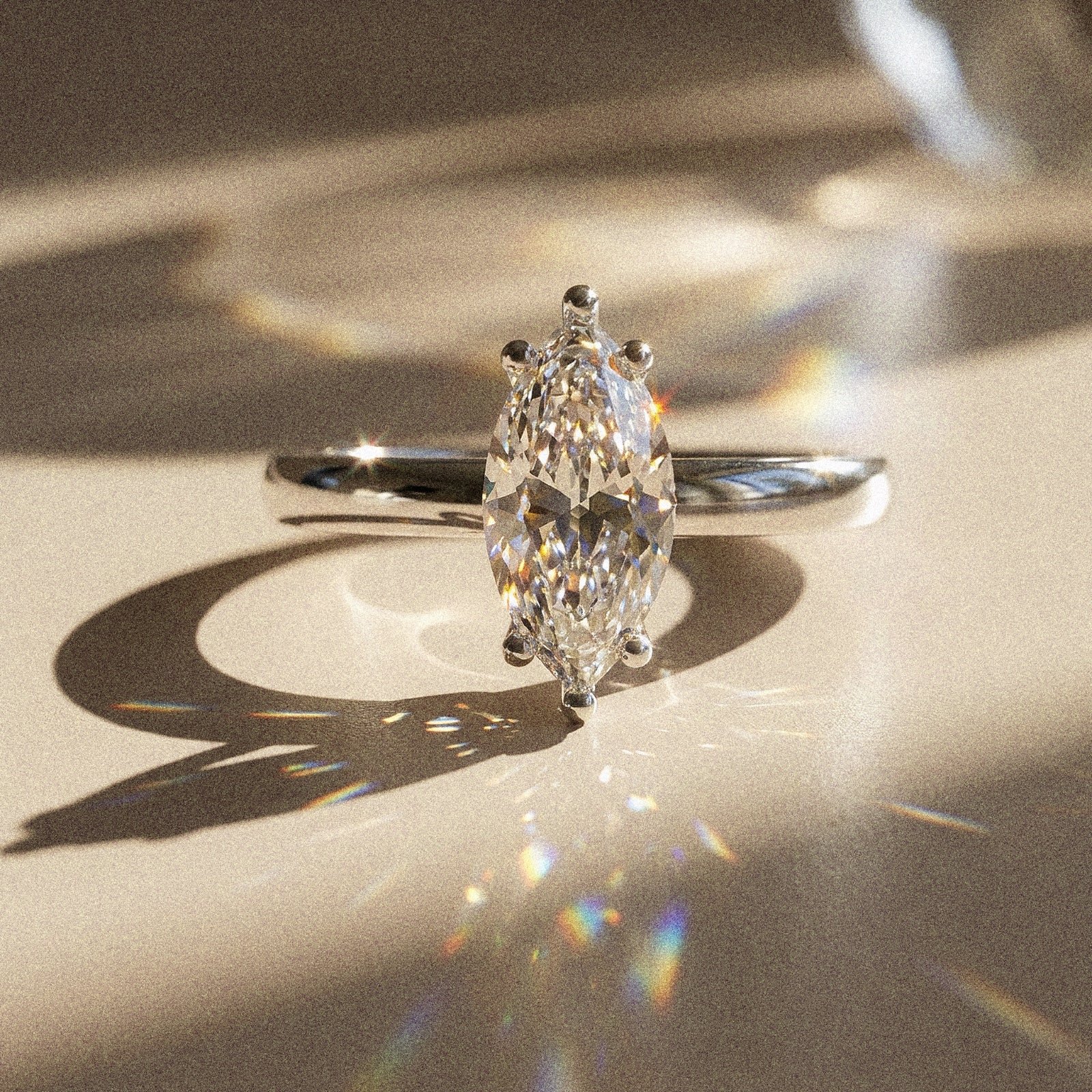 Jasmine - Bague de fiançailles solitaire marquise