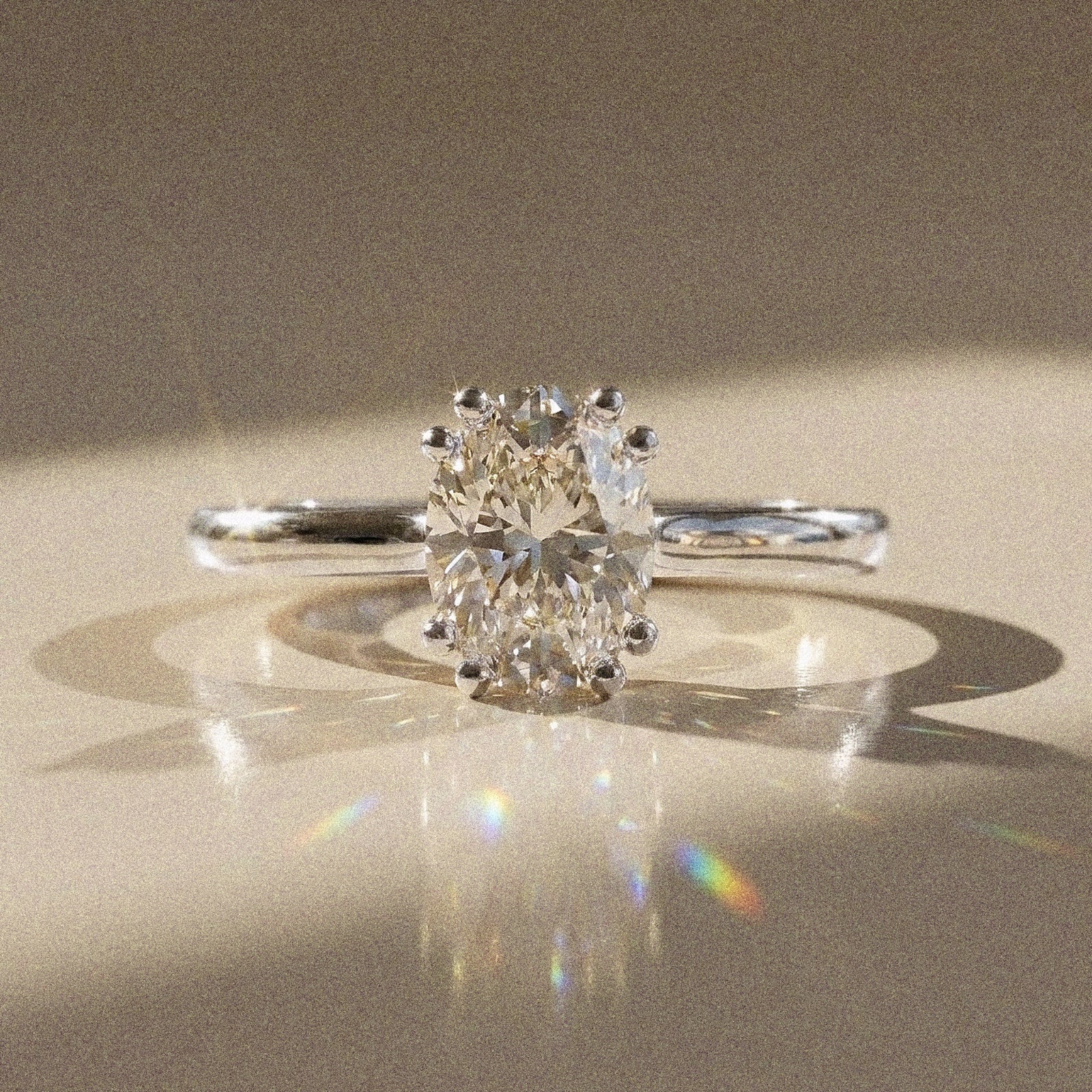 Bague Léonie – Solitaire diamant laboratoire ovale
