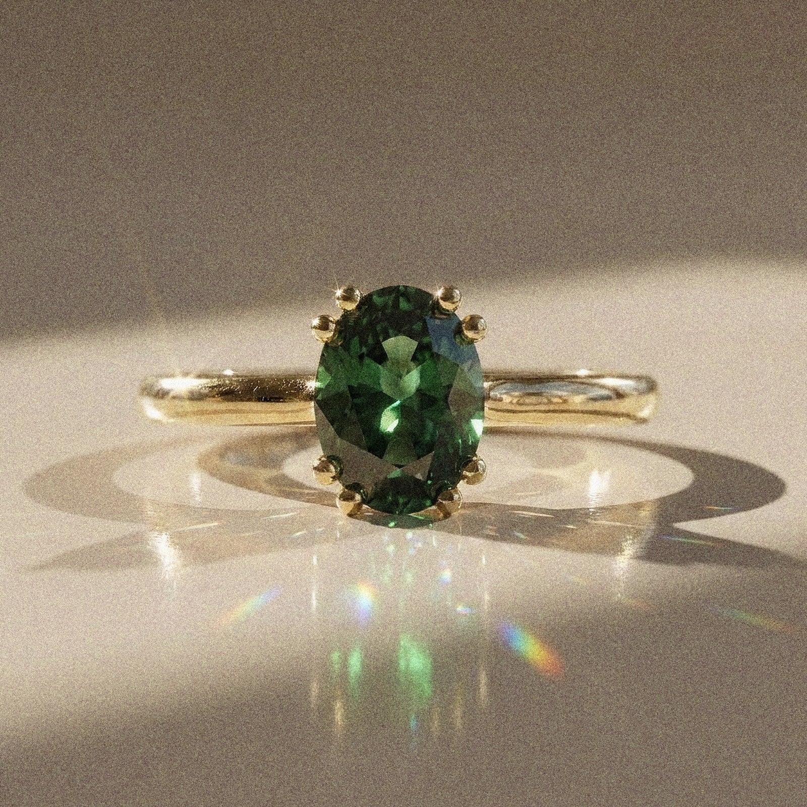 Léonie Ring – Oval Diamond Solitaire