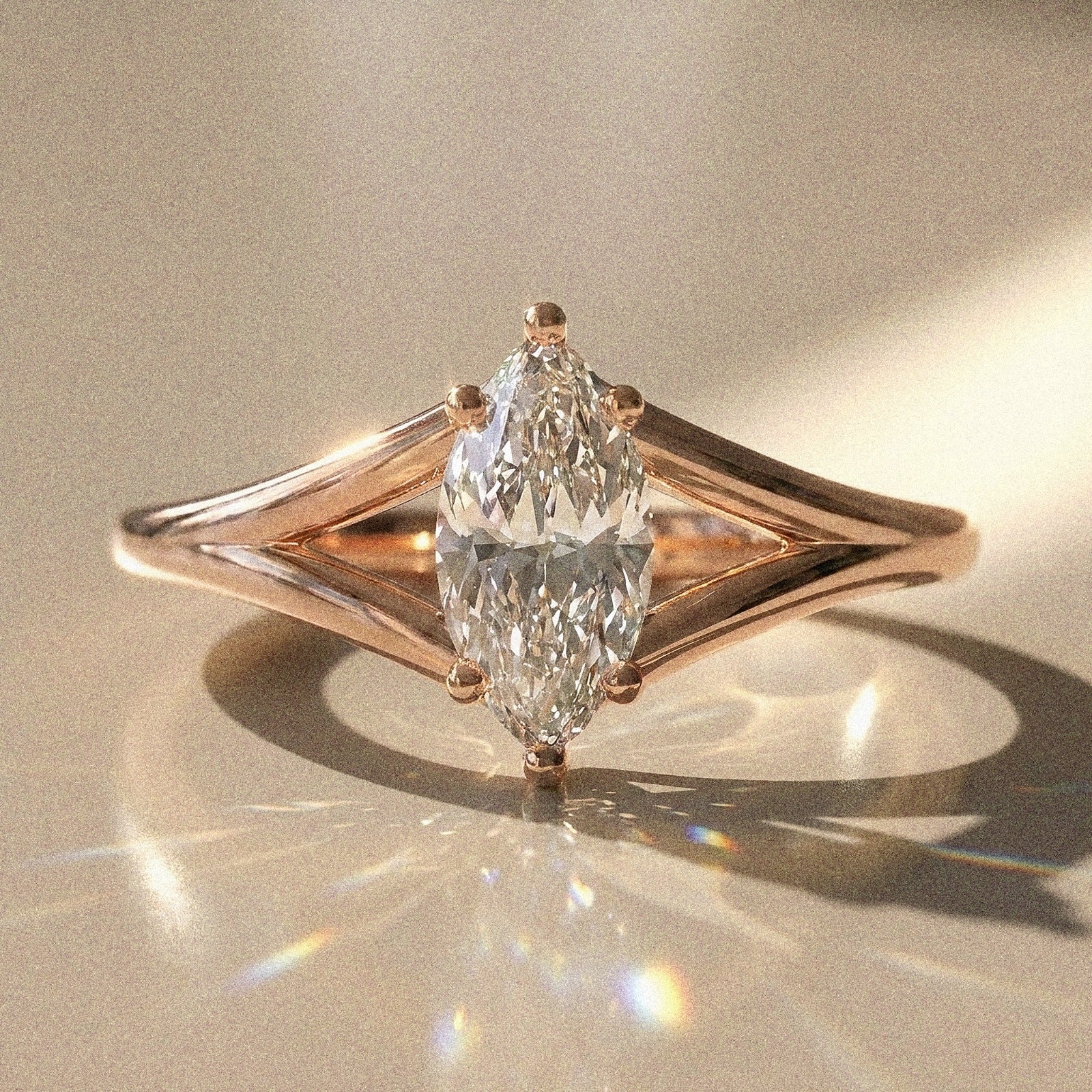 Labelia - Solitaire engagement ring with marquise stone