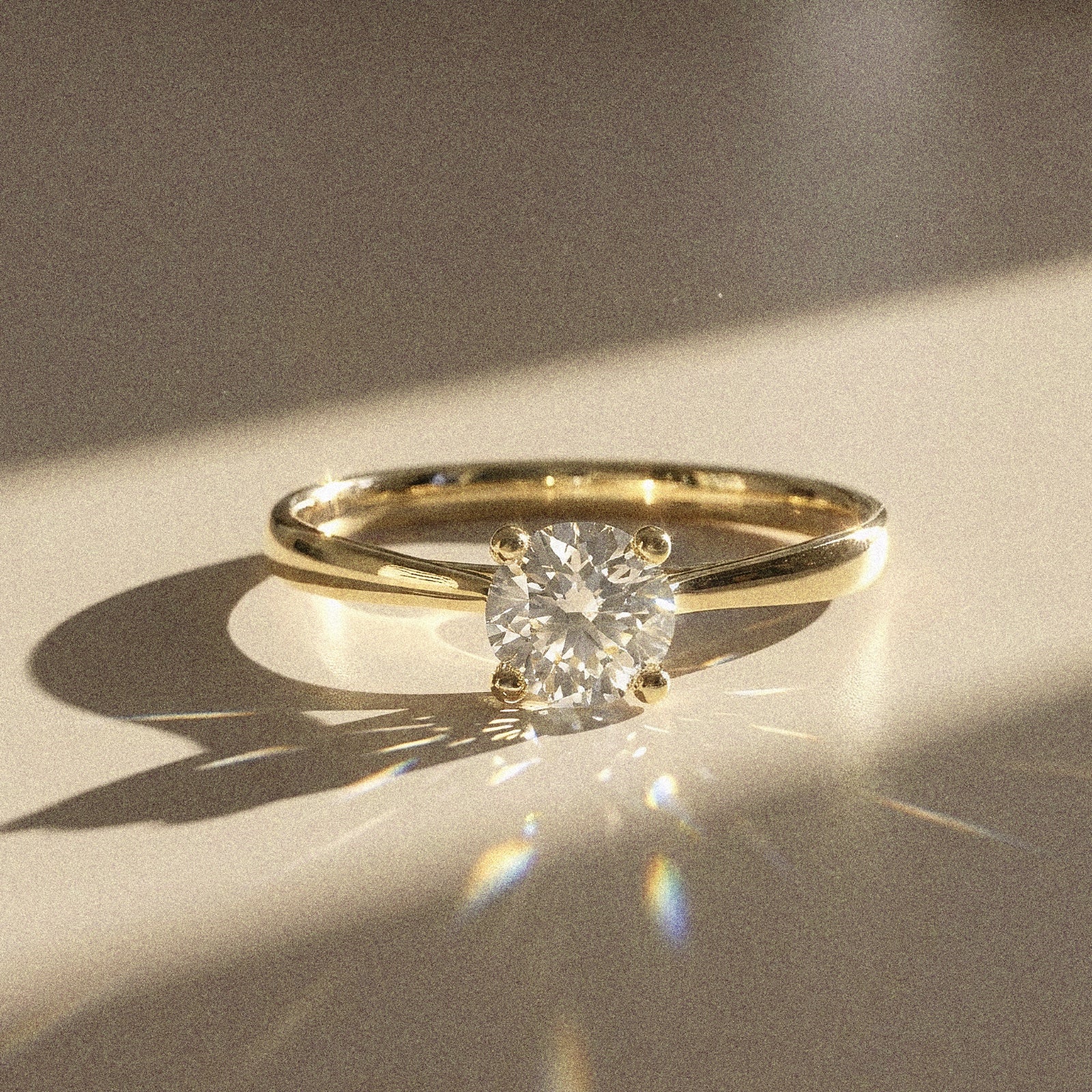 Baby Camellia - Bague de fiançailles solitaire