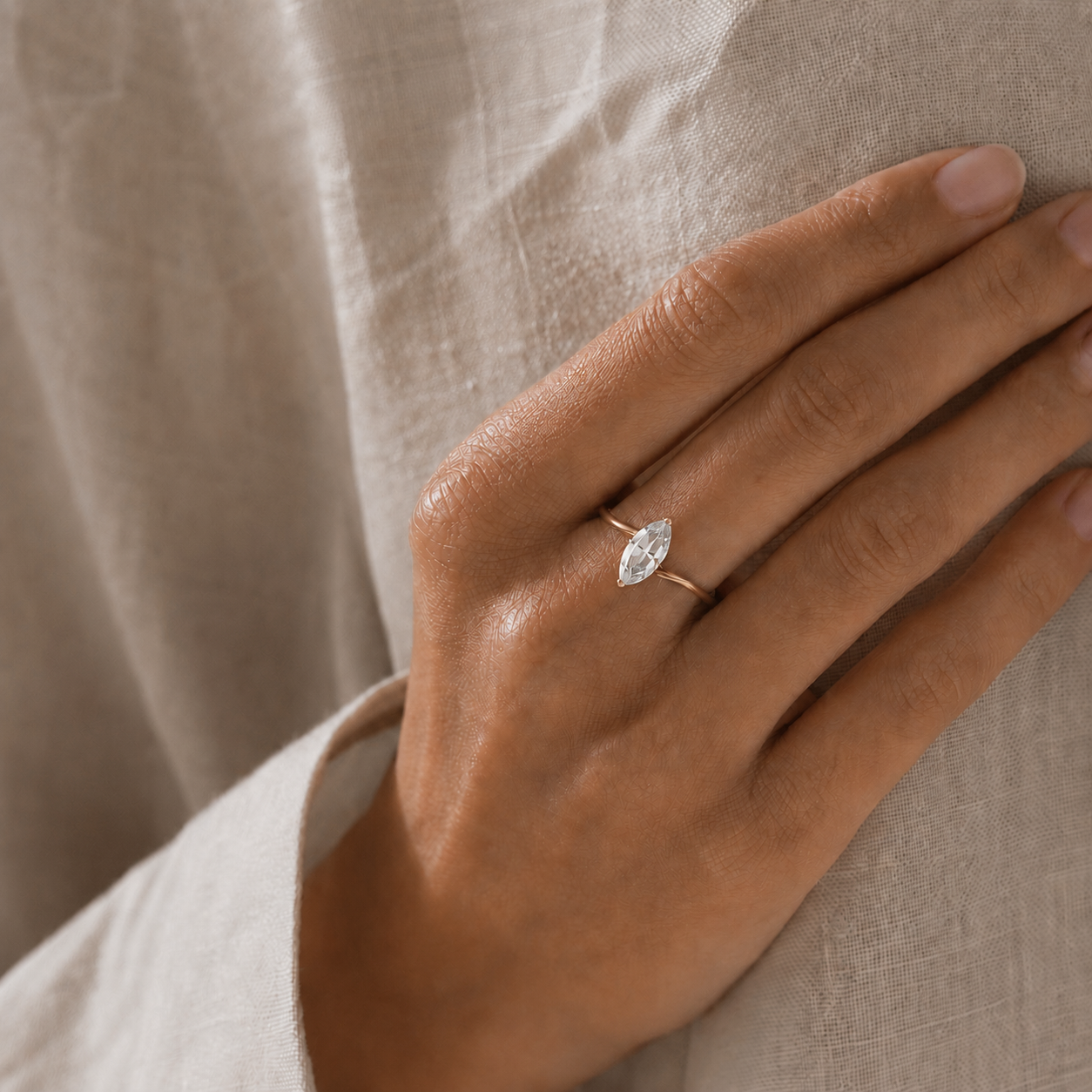 Amelys - Bague de fiançailles solitaire forme navette laboratoire