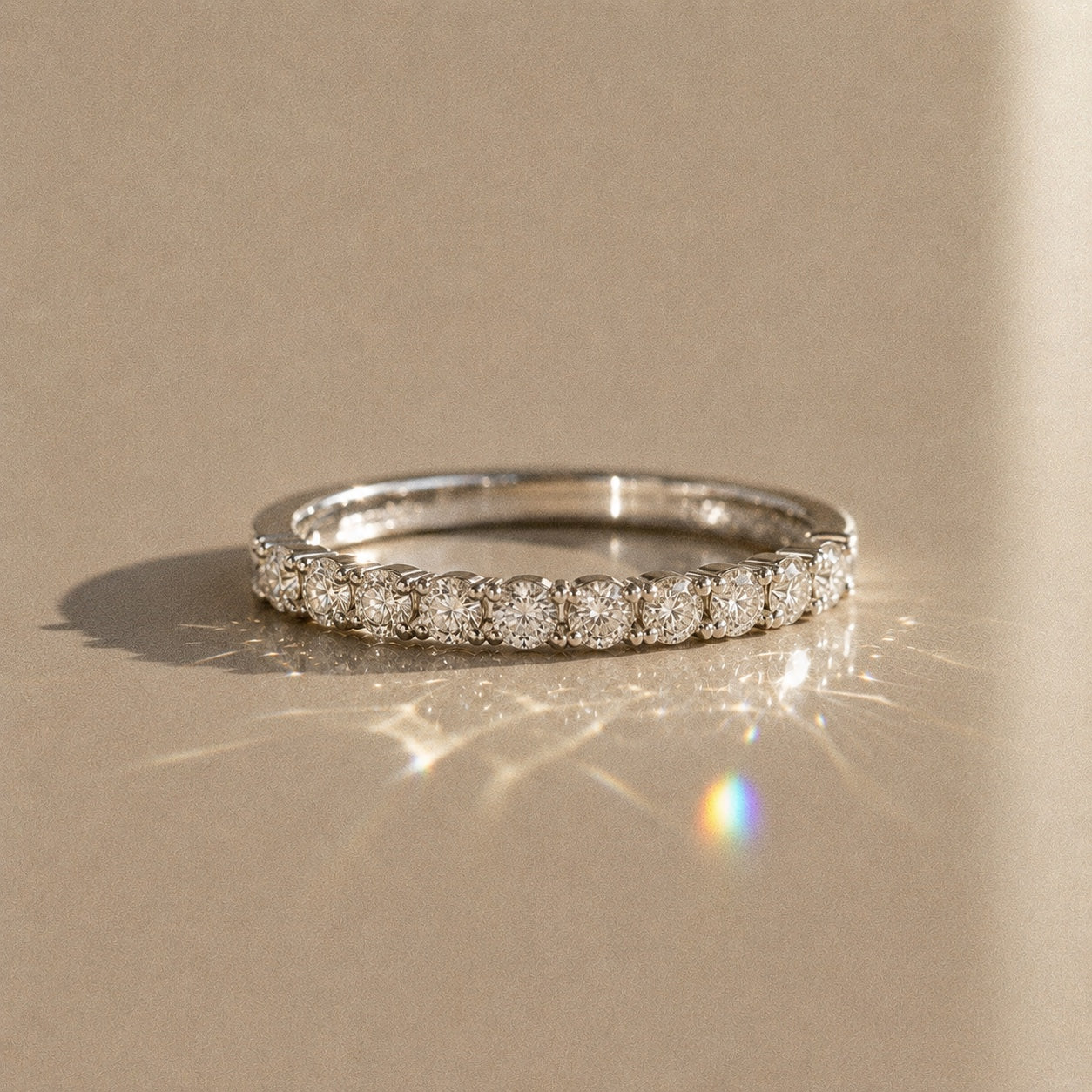 Alliance femme Hvar en or 750 – Diamant naturel rond brillant