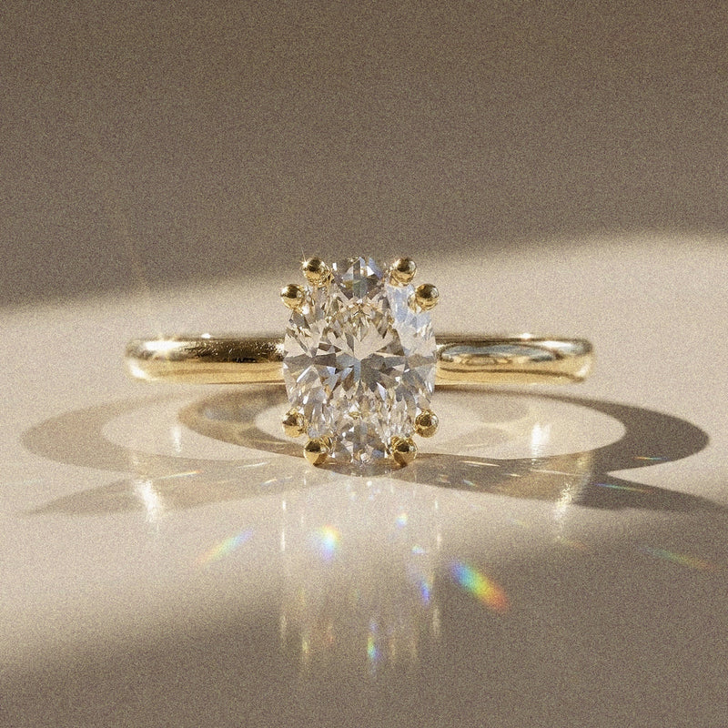 Léonie Ring – Oval Lab Diamond Solitaire