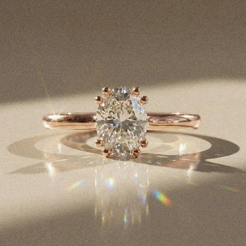 Léonie Ring – Oval Lab Diamond Solitaire
