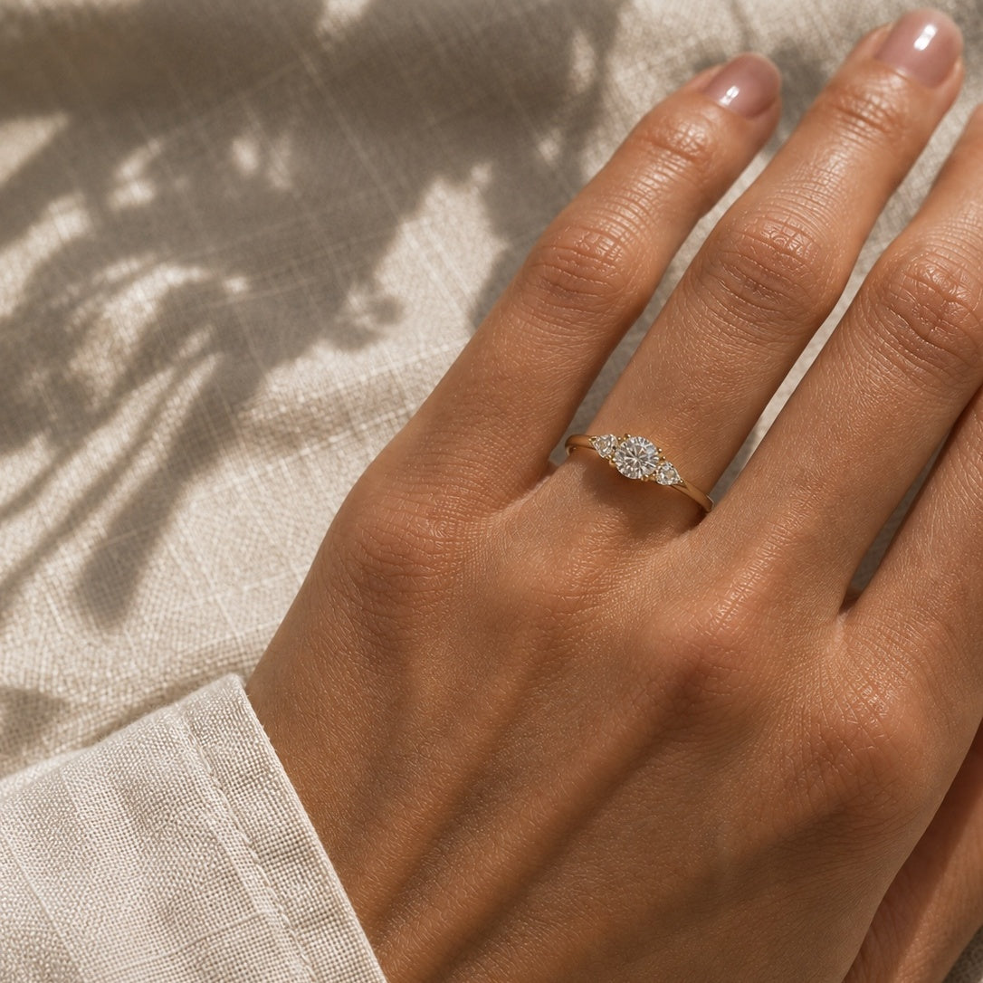 Oriane - Bague de fiançailles solitaire accompagné