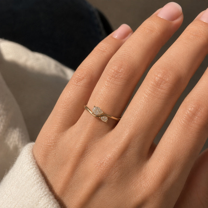 Paola - Pear-shaped toi&moi engagement ring