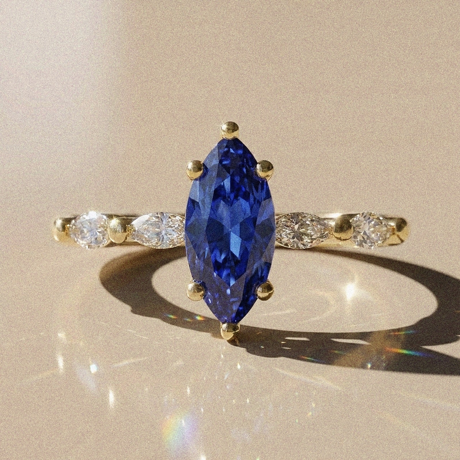 Ambre - bague de fiançailles marquise
