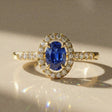 Abelia - Bague de fiançailles diamant ovale pavé