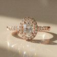Abelia - Bague de fiançailles diamant ovale pavé
