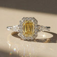 Mahonia - Bague de fiançailles pierre rectangle à pans coupés