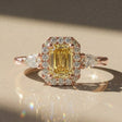 Mahonia - Bague de fiançailles pierre rectangle à pans coupés