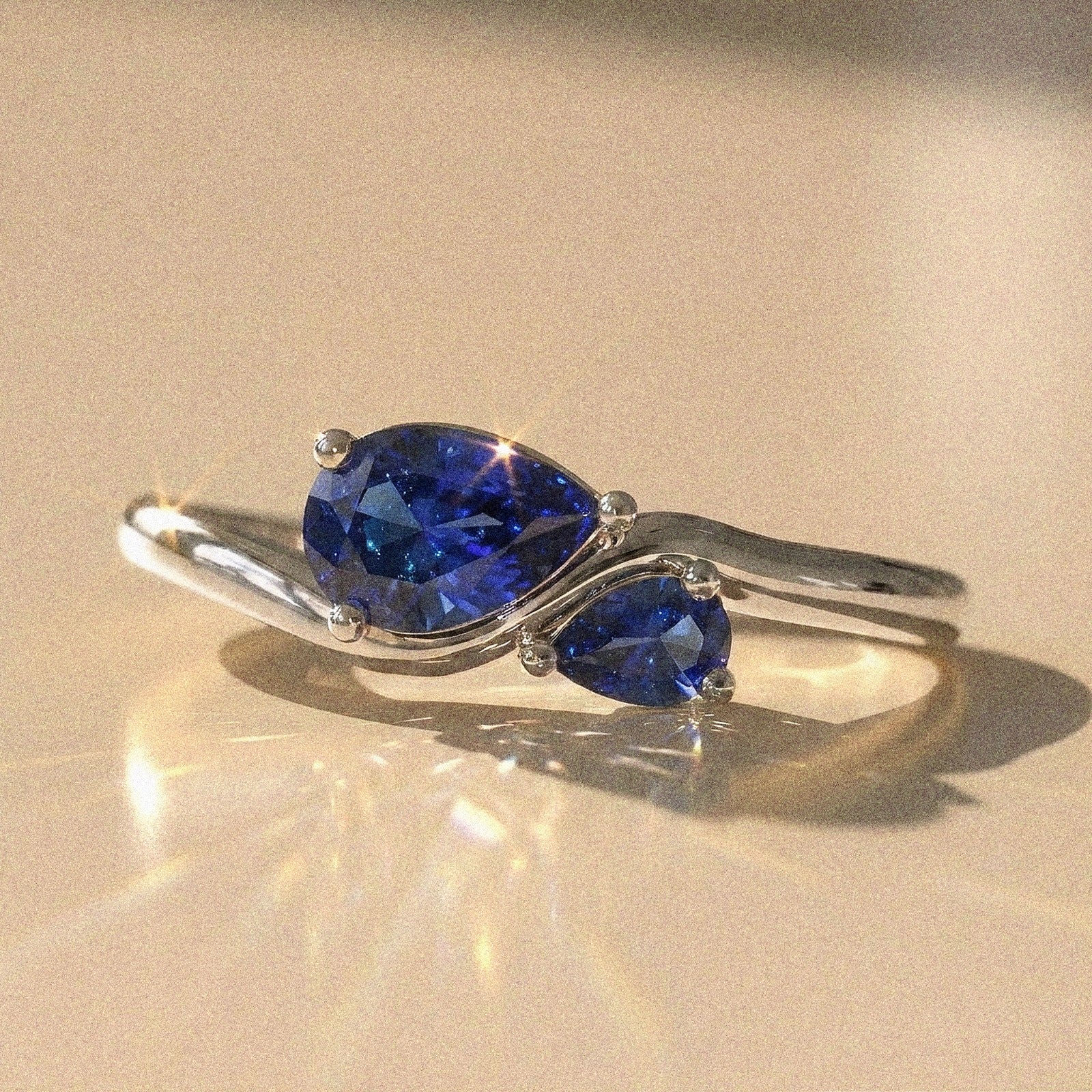 Paola - Bague de fiançailles toi&moi forme poire