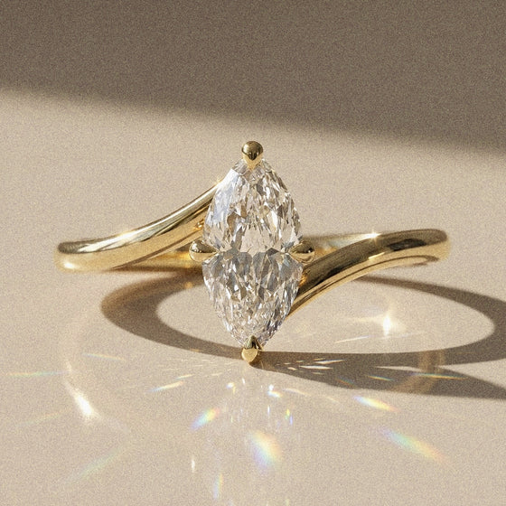 Amelys - Bague de fiançailles solitaire forme navette laboratoire