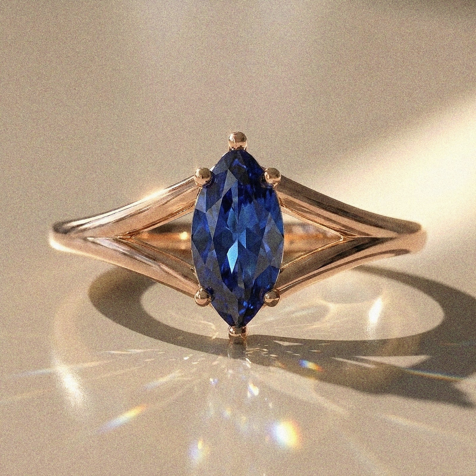 Labelia - Solitaire engagement ring with marquise stone