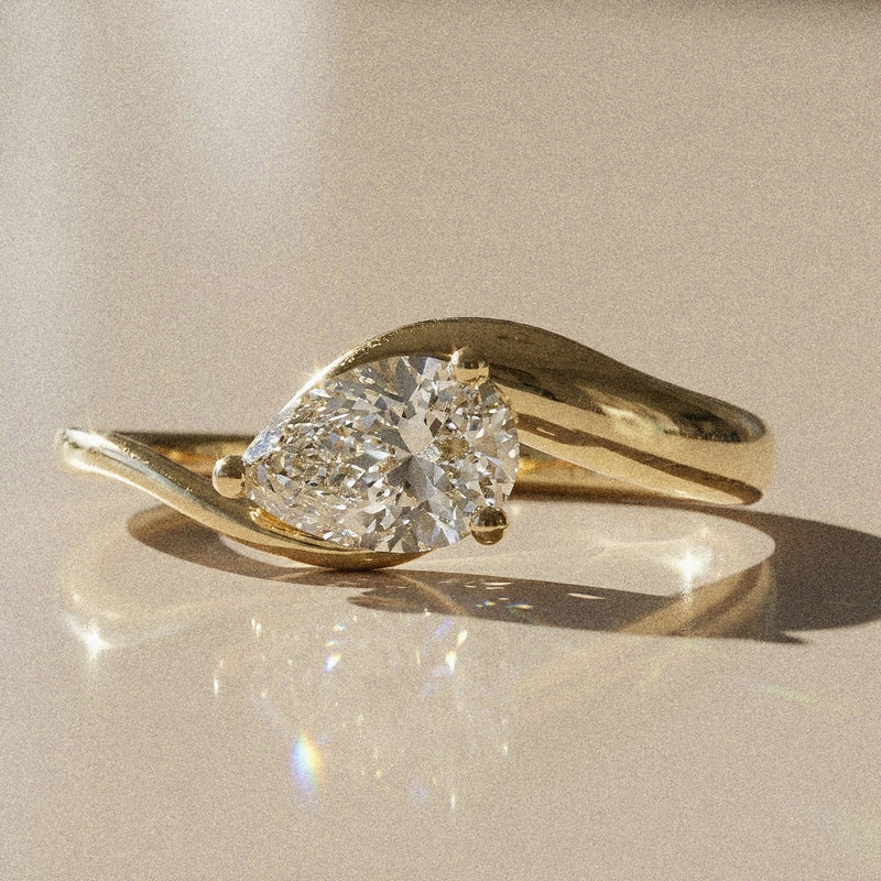 Berenice - Bague de fiançailles solitaire pierre poire