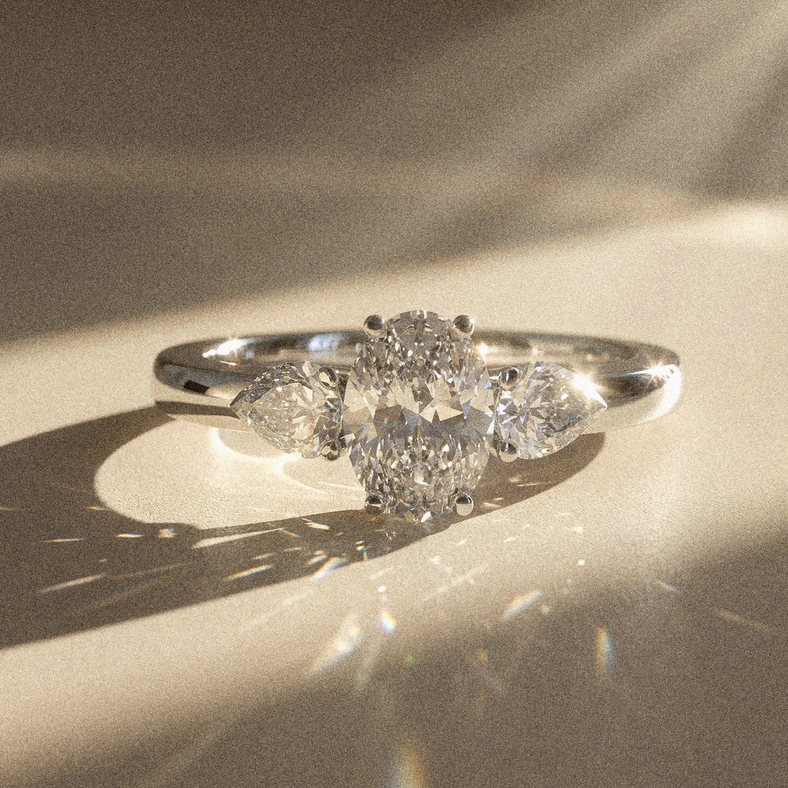 Héra - Bague de fiançailles solitaire accompagné