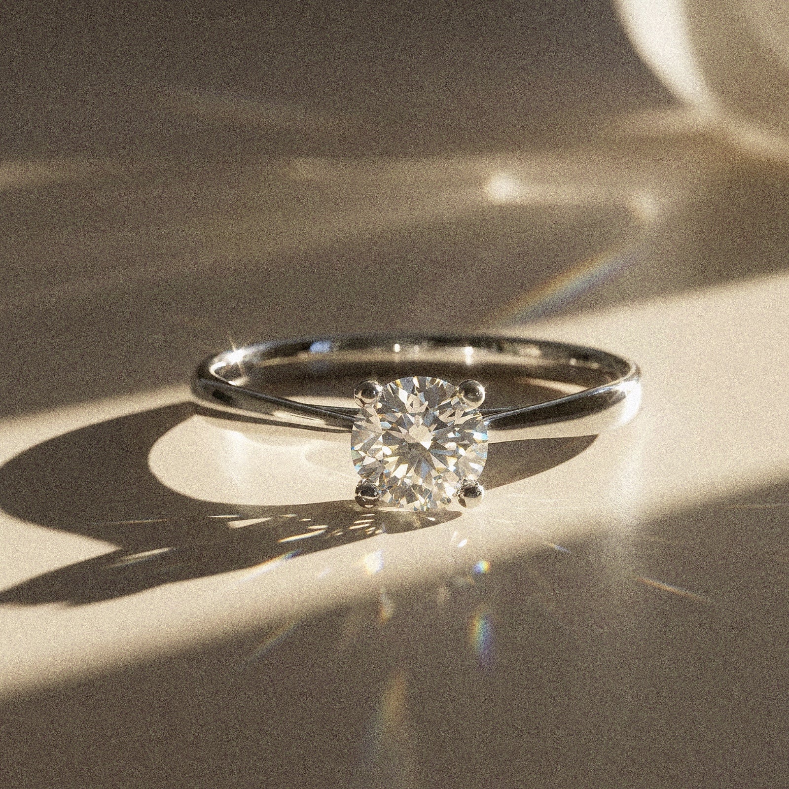 Baby Camellia - Bague de fiançailles solitaire