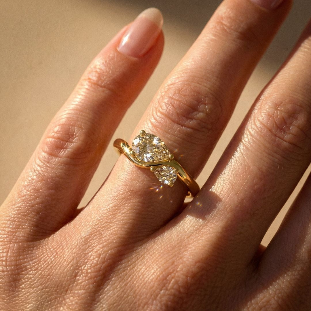 Paola - Bague de fiançailles toi&moi forme poire