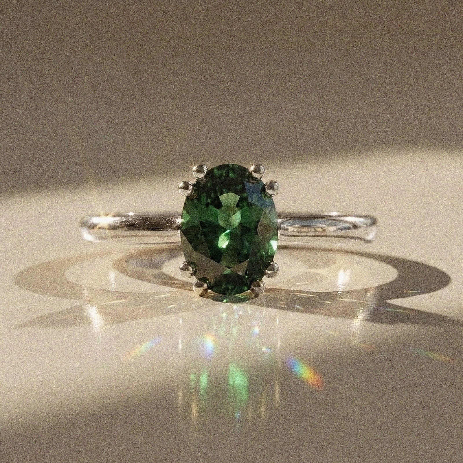 Léonie Ring – Oval Diamond Solitaire