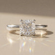 Madeleine - Solitaire accompanied pear-shaped