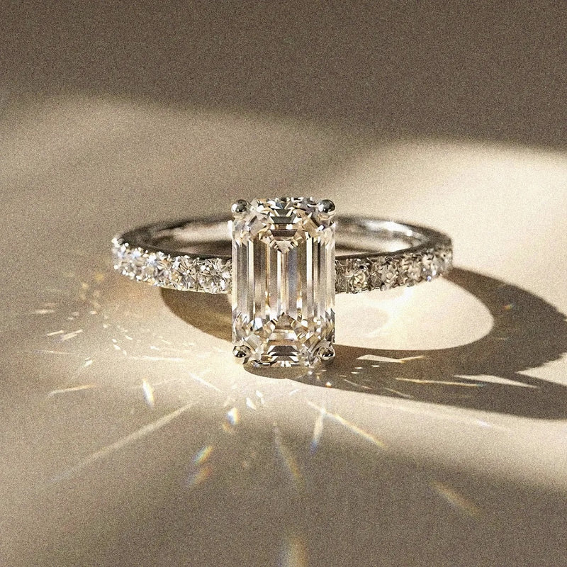 Esma Solitaire – brilliant cut 1.5 carats