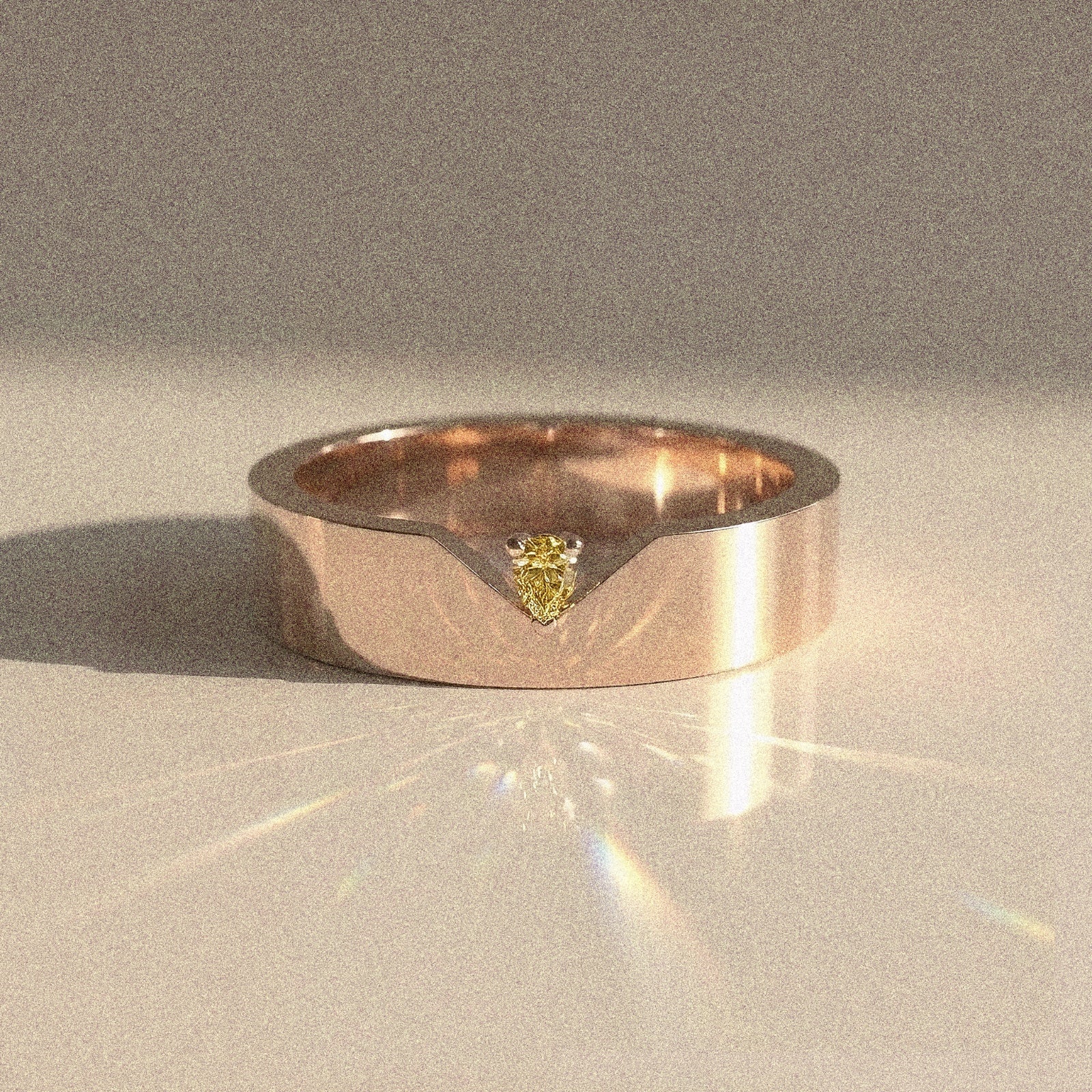 Santo mixed alliance – pear-cut stone