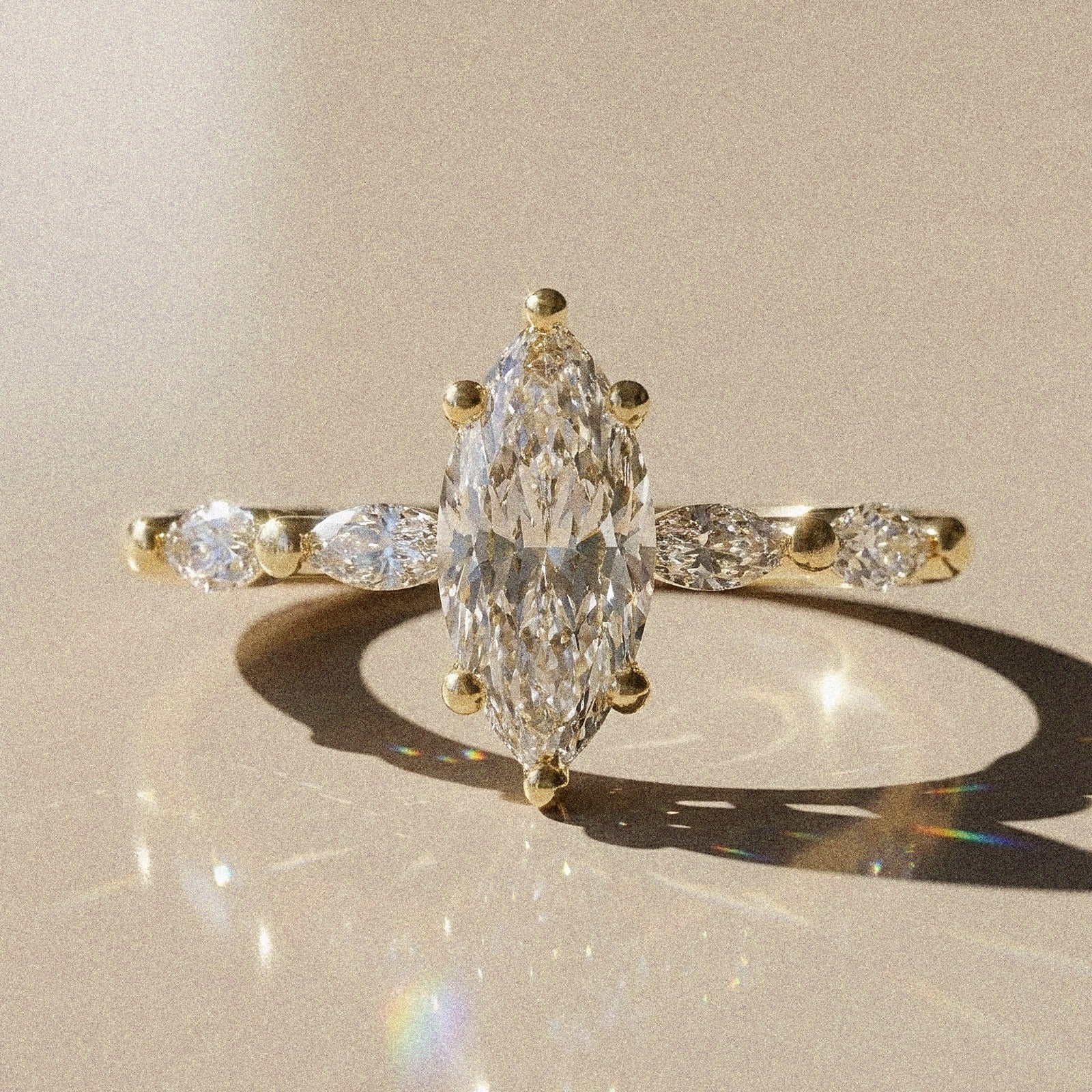 Ambre - bague de fiançailles marquise